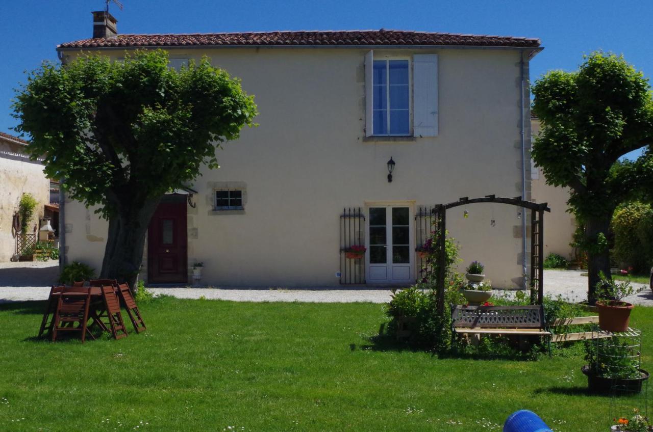 Maison D'Hotes Le Cadran Solaire Courcelles  Dış mekan fotoğraf