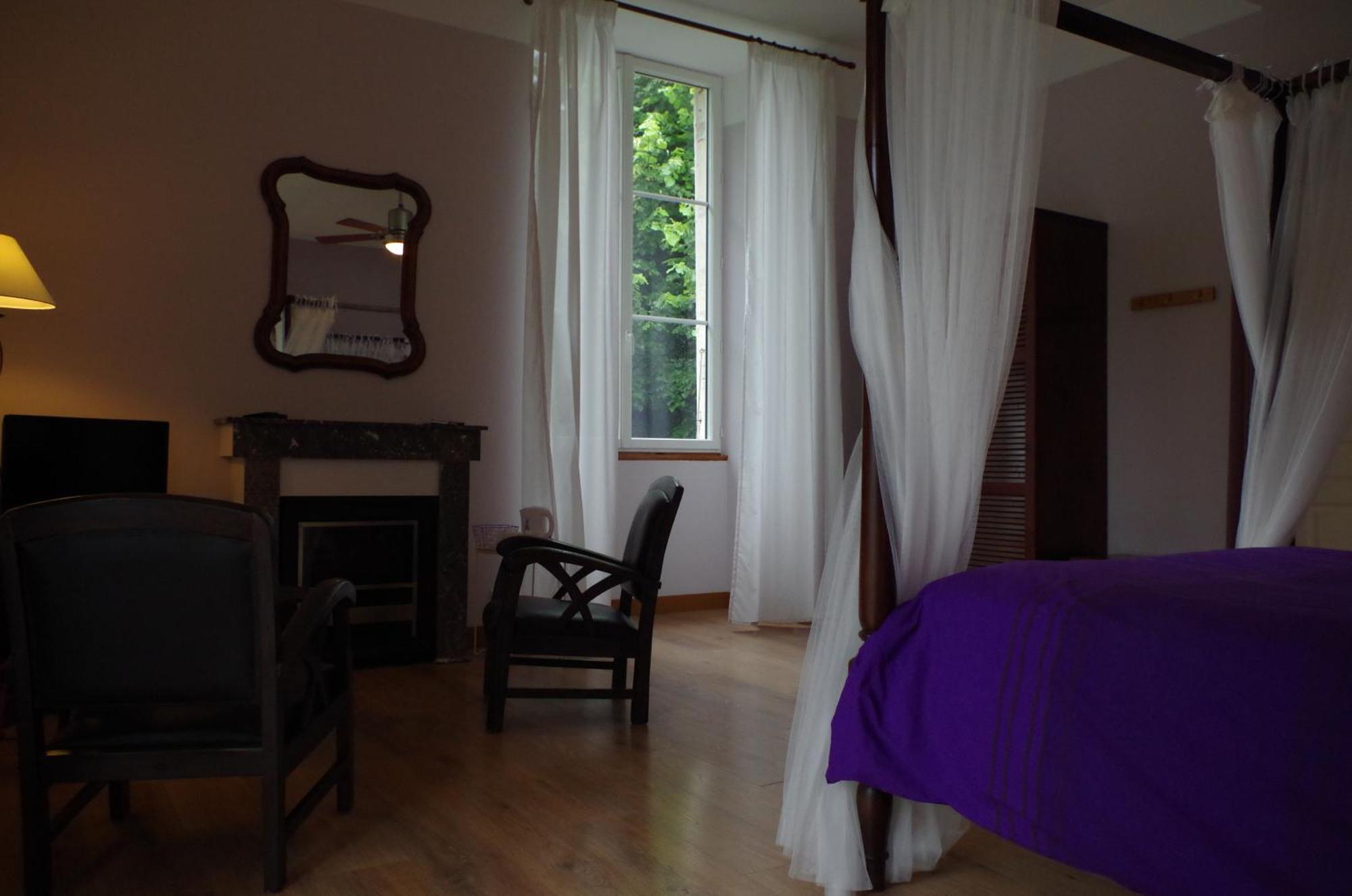 Maison D'Hotes Le Cadran Solaire Courcelles  Dış mekan fotoğraf